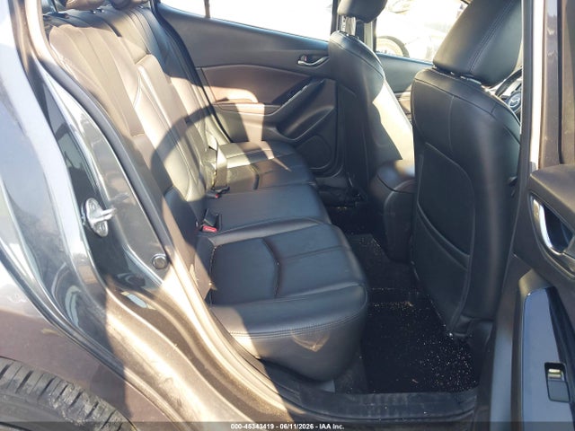 2018 Mazda Mazda3 Touring მანქანა იყიდება აუქციონზე, vin: 3MZBN1V34JM210101, აუქციონის ნომერი: 45343419