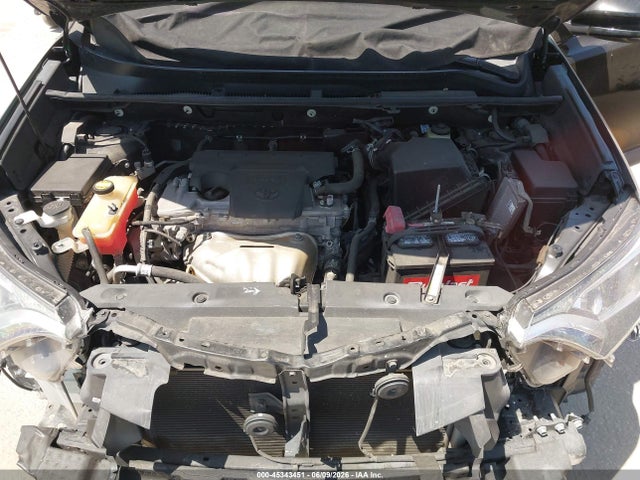 Toyota RAV4 LE 2018 2T3ZFREV0JW419428 Image 10