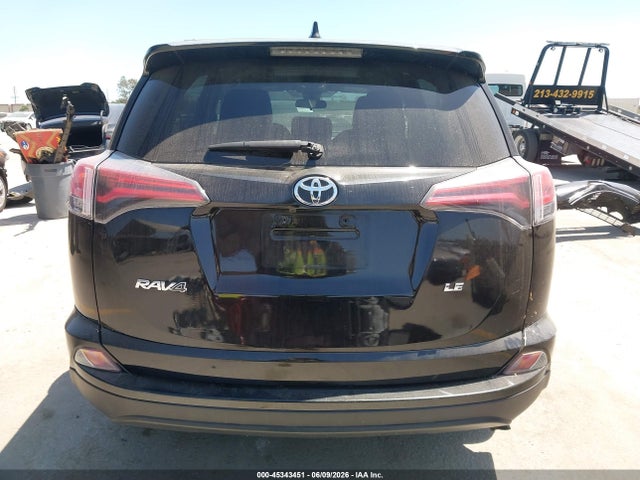 Toyota RAV4 LE 2018 2T3ZFREV0JW419428 Image 17
