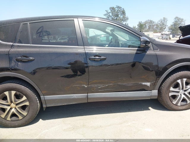 Toyota RAV4 LE 2018 2T3ZFREV0JW419428 Image 18