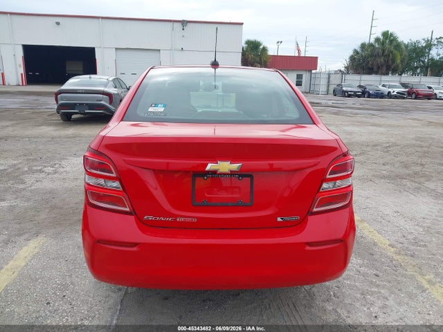 45343482 :رقم المزاد ، 1G1JF5SB4J4136357 vin ، 2018 Chevrolet Sonic Premier Auto مزاد بيع