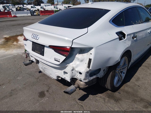 WAUENCF57JA111469 Audi A5 2.0t Premium