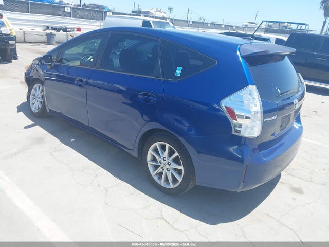 Toyota Prius V Five 2014 JTDZN3EUXE3314153 Image 3