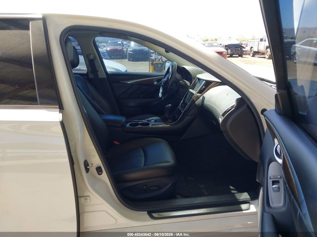 JN1EV7AP3JM590302 Infiniti Q50 3.0t Luxe