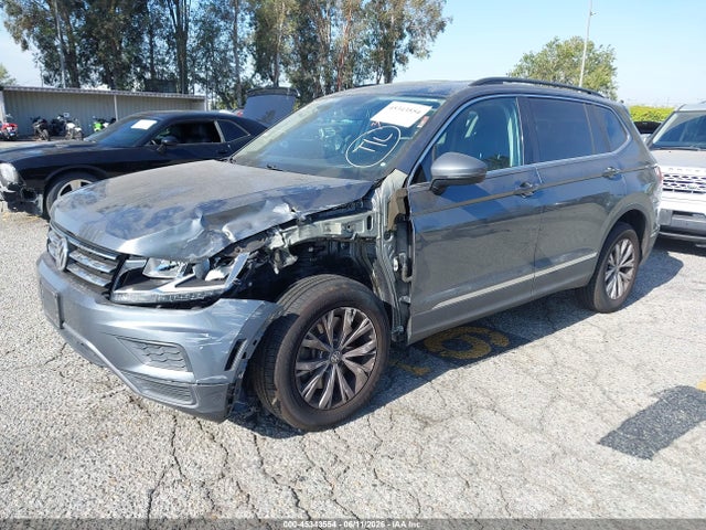 3VV3B7AX7JM069263 Volkswagen Tiguan 2.0t Se/2.0t Sel