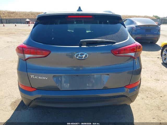 Aukcja sprzedaży 2018 Hyundai Tucson Sel, vin: KM8J33A4XJU725772, numer aukcji: 45343571