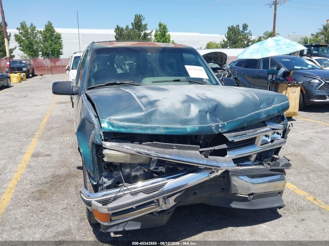 Продаж на аукціоні авто 1996 Chevrolet Suburban C1500, vin: 1GNEC16R9TJ393575, номер лоту: 45343580