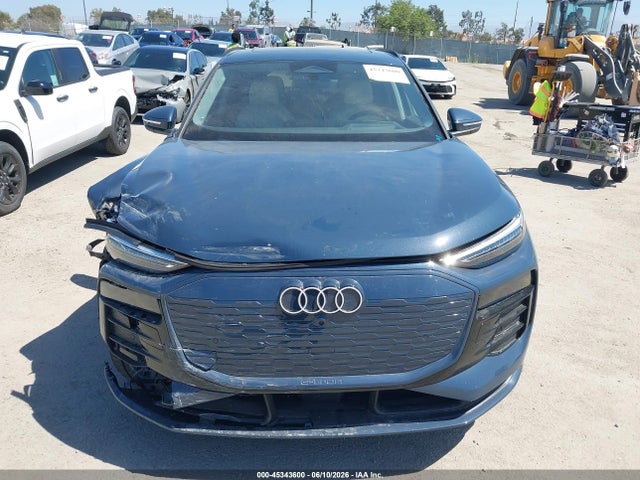 WA122BGFXSA030896 Audi Q6 E-tron Premium Plus