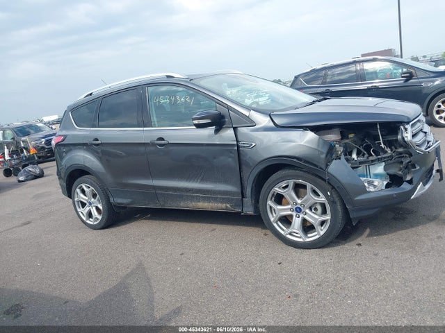 1FMCU9J99HUC95411 Ford Escape Titanium