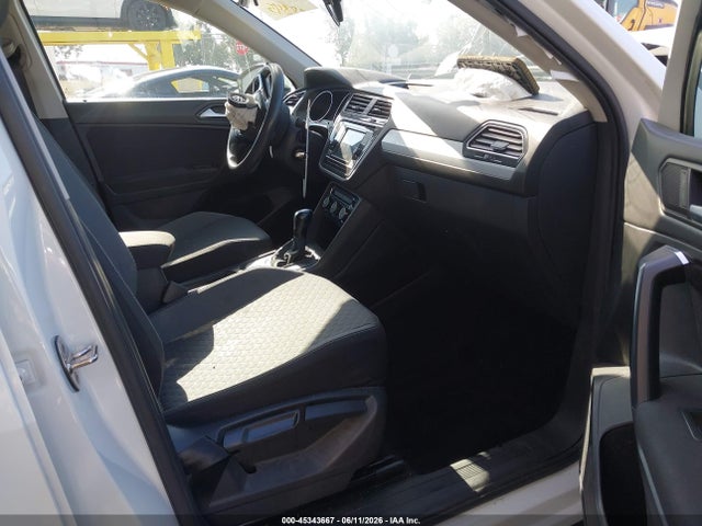 3VV1B7AX2MM039793 Volkswagen Tiguan 2.0t S