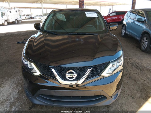 JN1BJ1CP0HW000323 Nissan Rogue Sport S