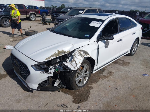 Продажа на аукционе авто 2018 Hyundai Sonata Sport, vin: 5NPE34AF2JH603690, номер лота: 45343693
