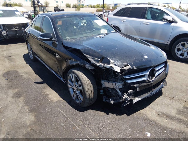 Mercedes-Benz C 300 2015 55SWF4JBXFU075961 main image