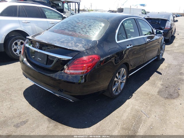 55SWF4JBXFU075961 Mercedes-Benz C 300