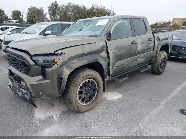 Toyota Tacoma Trd Off Road 2024 3TMLB5JN8RM085582 Image 2