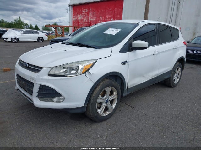 1FMCU9GX5GUC81798 Ford ESCAPE SE