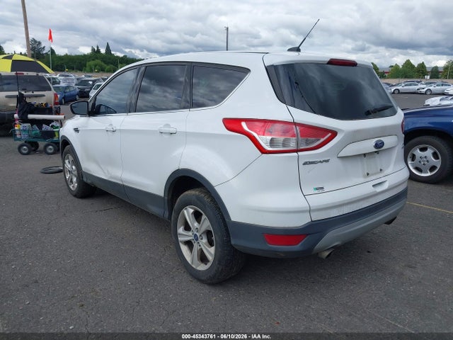 1FMCU9GX5GUC81798 Ford ESCAPE SE