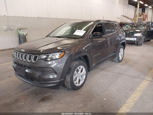 Jeep Compass Sport 4x4 2024 3C4NJDAN8RT144349 Image 2