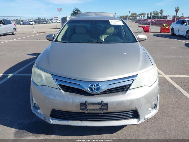 4T1BD1FK9EU122542 Toyota Camry Hybrid Xle