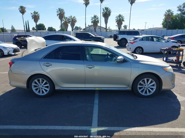 4T1BD1FK9EU122542 Toyota Camry Hybrid Xle
