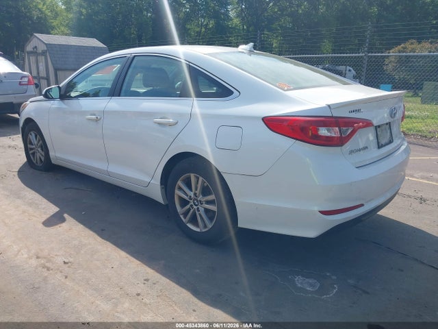 2015 Hyundai Sonata Se მანქანა იყიდება აუქციონზე, vin: 5NPE24AF5FH086251, აუქციონის ნომერი: 45343860