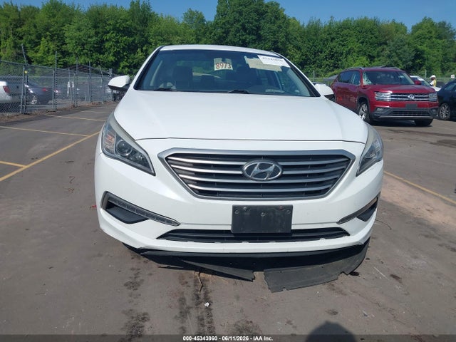 2015 Hyundai Sonata Se მანქანა იყიდება აუქციონზე, vin: 5NPE24AF5FH086251, აუქციონის ნომერი: 45343860