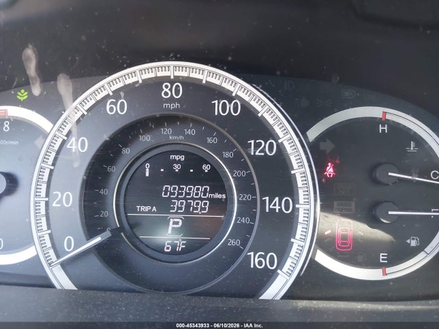 45343933 :رقم المزاد ، 1HGCR2F37FA157562 vin ، 2015 Honda Accord Lx مزاد بيع