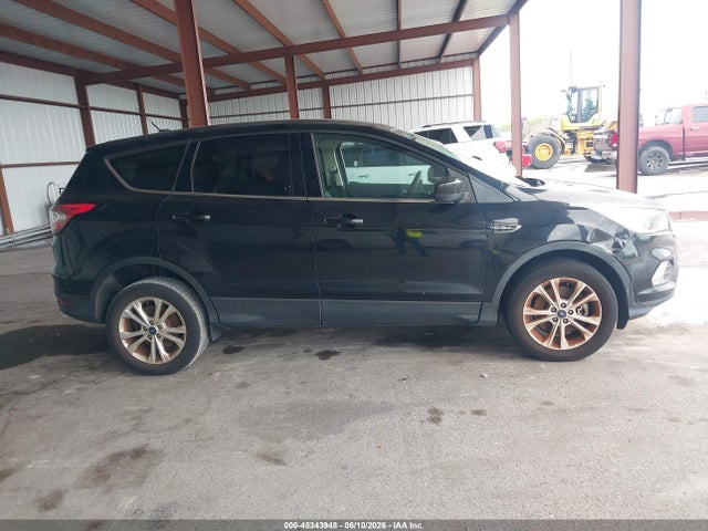 Aukcja sprzedaży 2017 Ford Escape Se, vin: 1FMCU9GD7HUB72038, numer aukcji: 45343948