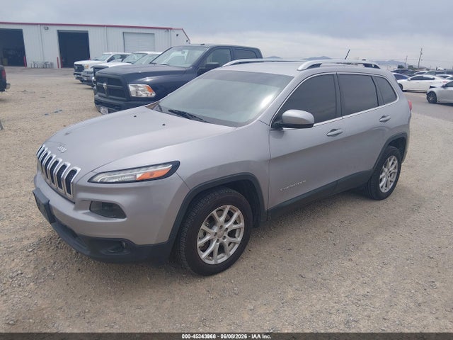 1C4PJLCX8JD590013 Jeep Cherokee Latitude Fwd