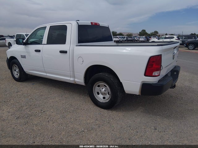 1C6RR7KG2JS315864 RAM 1500 Tradesman 4x4 5&#039;7 Box