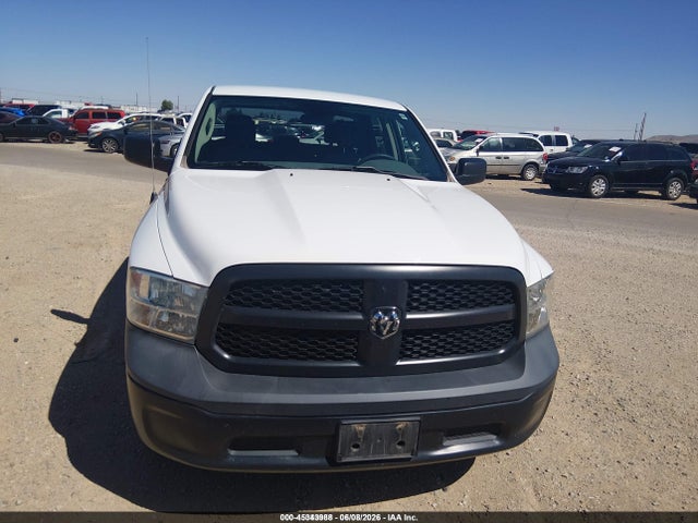 1C6RR6KG5JS317182 RAM 1500 Tradesman 4x2 5&#039;7 Box