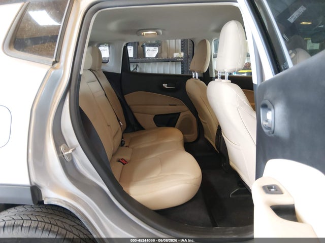 3C4NJDAB4JT422805 Jeep Compass Sport 4x4
