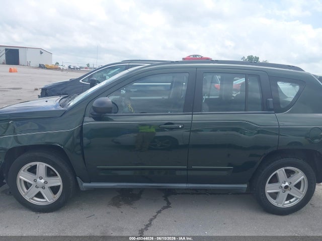 45344026 :رقم المزاد ، 1J4NT4FB1AD612242 vin ، 2010 Jeep Compass Sport مزاد بيع