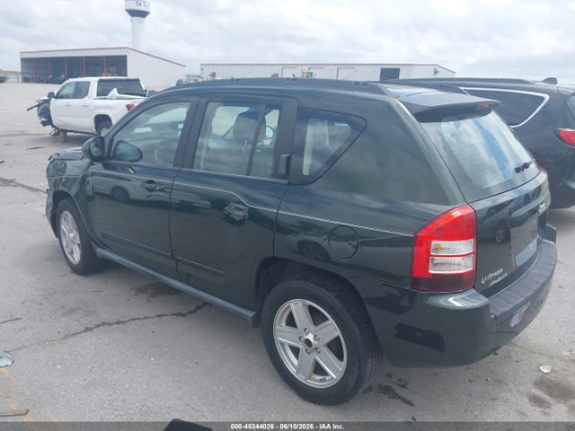 45344026 :رقم المزاد ، 1J4NT4FB1AD612242 vin ، 2010 Jeep Compass Sport مزاد بيع