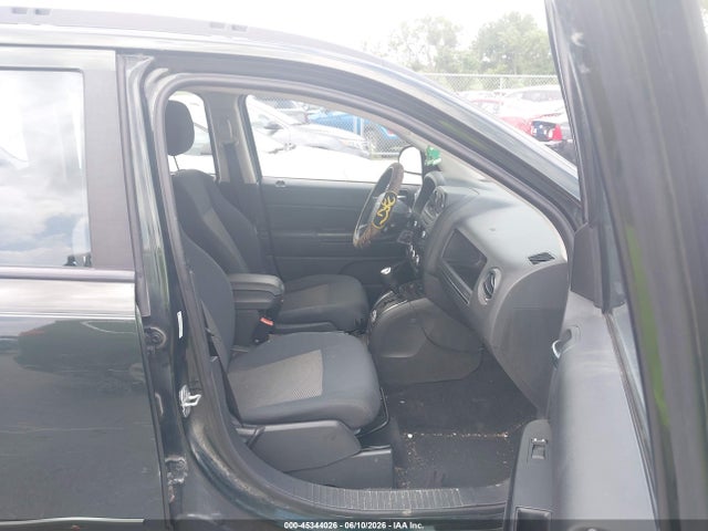 45344026 :رقم المزاد ، 1J4NT4FB1AD612242 vin ، 2010 Jeep Compass Sport مزاد بيع