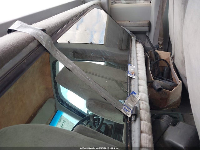 Продажа на аукционе авто 1991 Chevrolet Gmt-400 C1500, vin: 1GCDC14K2ME184330, номер лота: 45344034