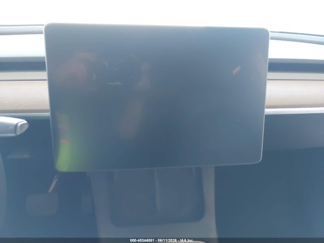 45344081 :رقم المزاد ، 7SAYGDEE4NF402996 vin ، 2022 Tesla Model Y Long Range Dual Motor All-wheel Drive مزاد بيع