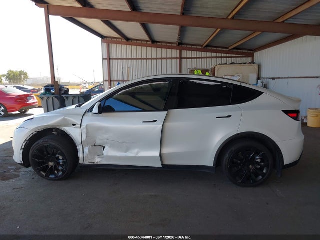 45344081 :رقم المزاد ، 7SAYGDEE4NF402996 vin ، 2022 Tesla Model Y Long Range Dual Motor All-wheel Drive مزاد بيع