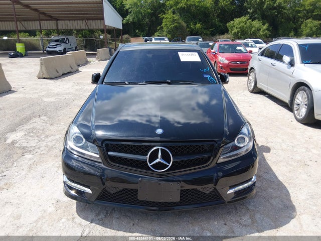 Aukcja sprzedaży 2012 Mercedes-benz C 250 Luxury/sport, vin: WDDGF4HB1CA599652, numer aukcji: 45344101