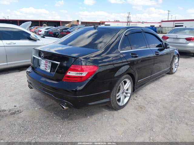 Aukcja sprzedaży 2012 Mercedes-benz C 250 Luxury/sport, vin: WDDGF4HB1CA599652, numer aukcji: 45344101