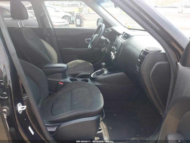 45344111 :رقم المزاد ، KNDJN2A26H7502029 vin ، 2017 Kia Soul مزاد بيع