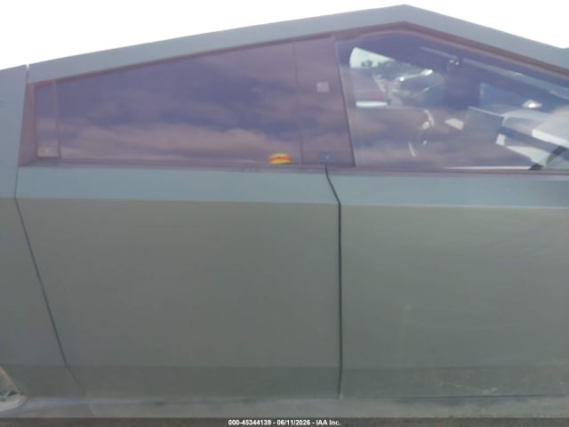 Продаж на аукціоні авто 2025 Tesla Cybertruck All-wheel Drive, vin: 7G2CEHED0SA081332, номер лоту: 45344139