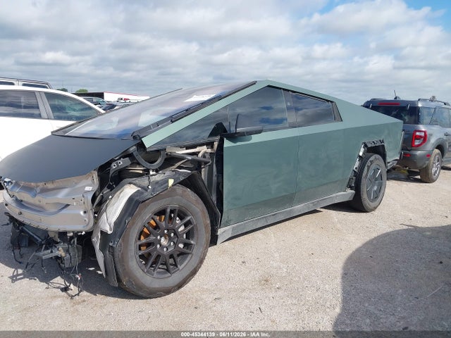 Продаж на аукціоні авто 2025 Tesla Cybertruck All-wheel Drive, vin: 7G2CEHED0SA081332, номер лоту: 45344139