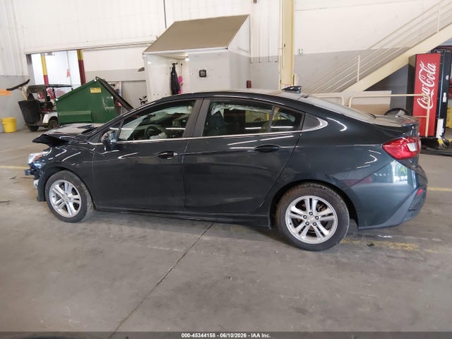 1G1BE5SM3J7226123 Chevrolet Cruze Lt Auto