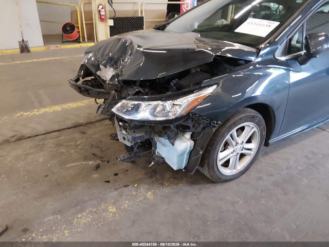 1G1BE5SM3J7226123 Chevrolet Cruze Lt Auto