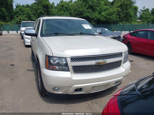 45344305 :رقم المزاد ، 1GNSKCE00BR399186 vin ، 2011 Chevrolet Tahoe Ltz مزاد بيع