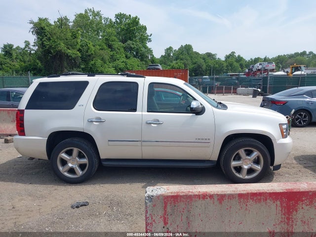 45344305 :رقم المزاد ، 1GNSKCE00BR399186 vin ، 2011 Chevrolet Tahoe Ltz مزاد بيع