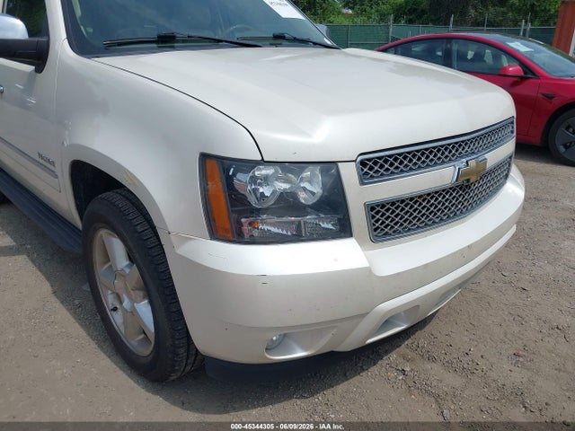 45344305 :رقم المزاد ، 1GNSKCE00BR399186 vin ، 2011 Chevrolet Tahoe Ltz مزاد بيع