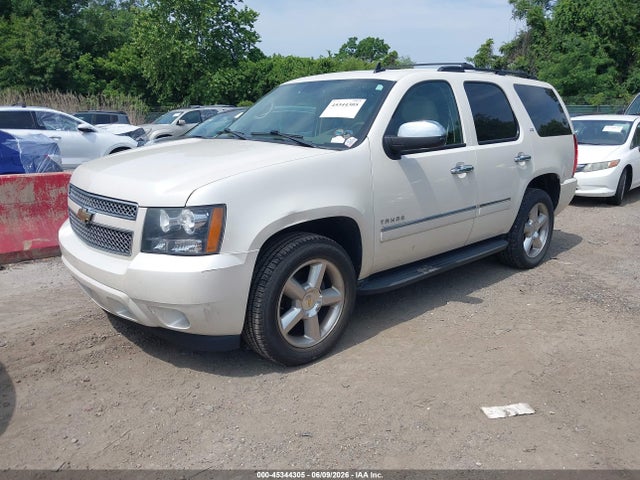 45344305 :رقم المزاد ، 1GNSKCE00BR399186 vin ، 2011 Chevrolet Tahoe Ltz مزاد بيع