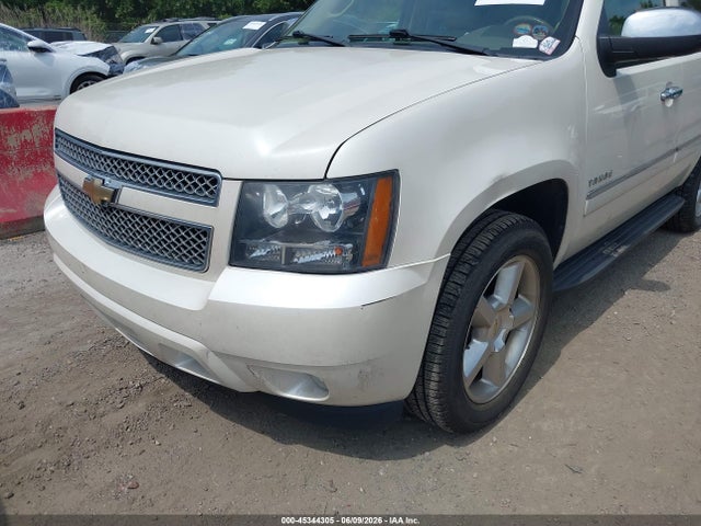 45344305 :رقم المزاد ، 1GNSKCE00BR399186 vin ، 2011 Chevrolet Tahoe Ltz مزاد بيع